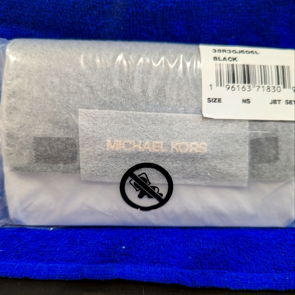 NWT MICHAEL KORS Jet Set 2-in-1 Wallet in Black - Picture 5 of 5